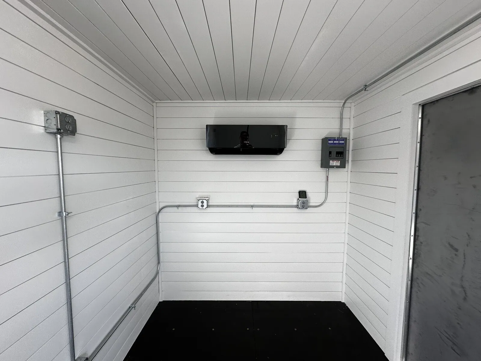 20ft High-Cube Office/Studio Container – Plug-and-Play Shell - Image 3